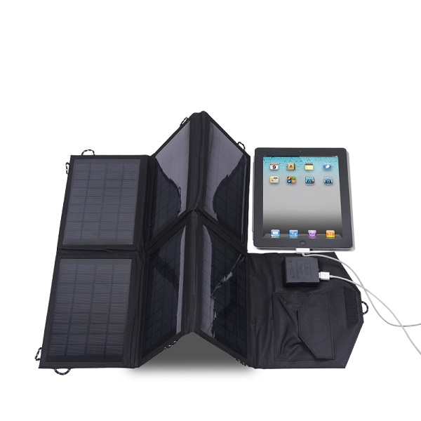 FR6-002-004  18% solar folding Charging bag21W